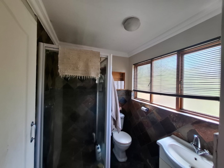 5 Bedroom Property for Sale in Waterkloof East North West